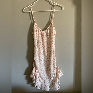 🌸NWT Nova Vintage dress , floral print , size medium,